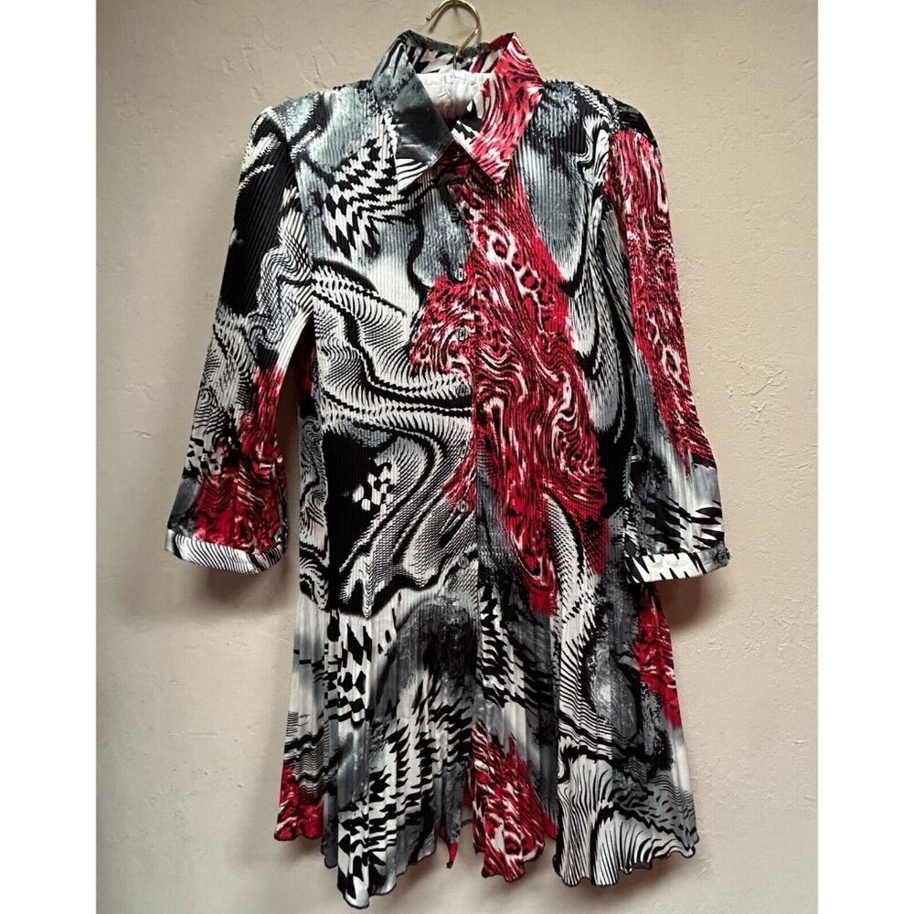 Lindi Women Small Black White Red Abstract Print Pleated Shirt 3/4 Sleeve Casual